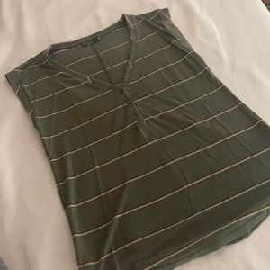 Prana Moraine Henley